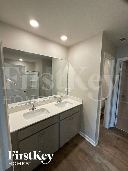 Building Photo - 134 Indigo Bunting Ct