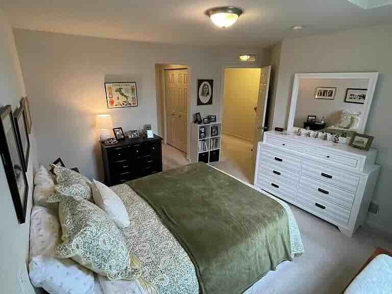 Master Bedroom - 3145 Asher Rd