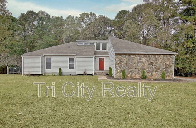 Building Photo - 150 Drennan Dr