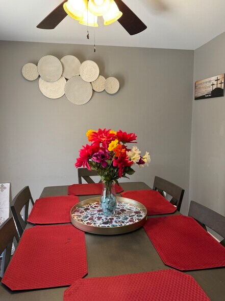 Building Photo - 4537 Reeves Pl