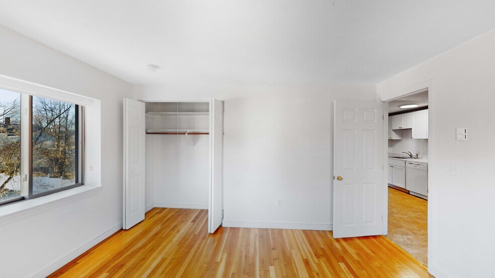 Building Photo - 175 W Wyoming Ave