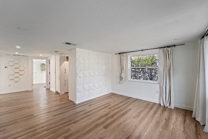 Building Photo - 4526 S Lockwood Ridge Rd