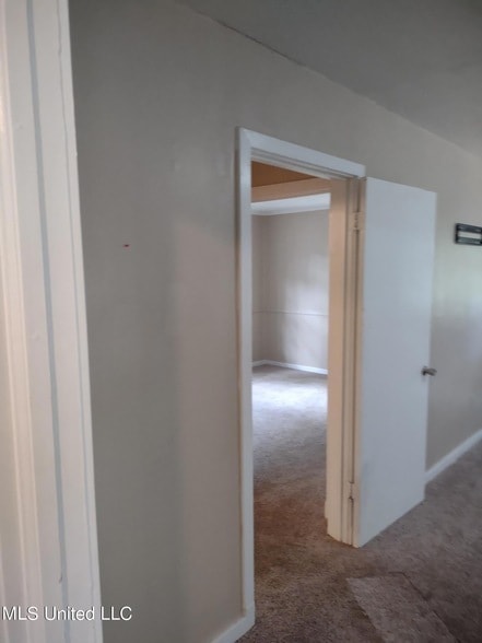 Building Photo - 1426 50th Ave