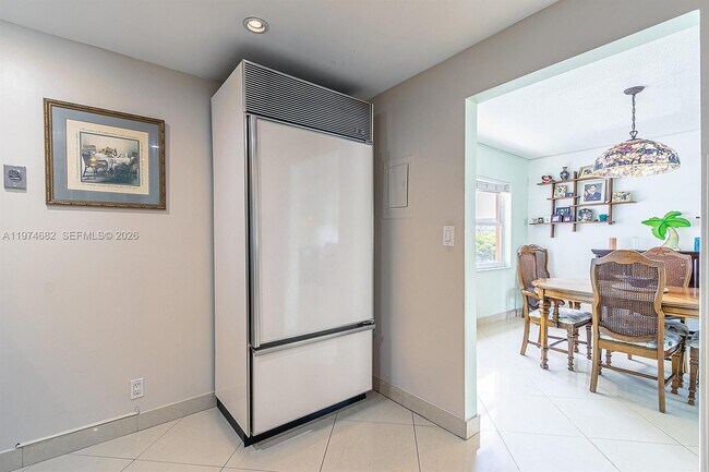 Building Photo - 121 Golden Isles Dr