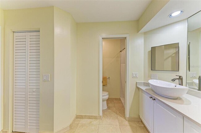 Building Photo - 3605 54th Dr W