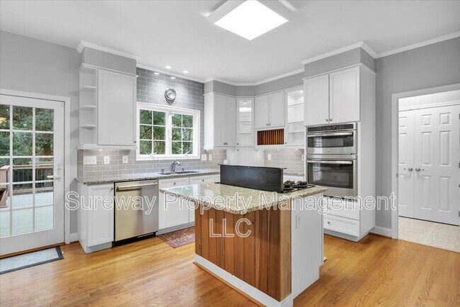 Building Photo - 113 Lighthouse Ln