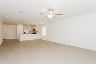 Building Photo - 1316 Amapola Dr