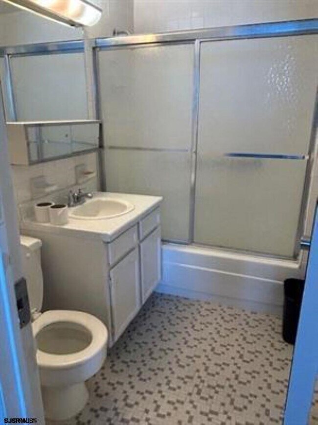 Building Photo - 2721 Boardwalk