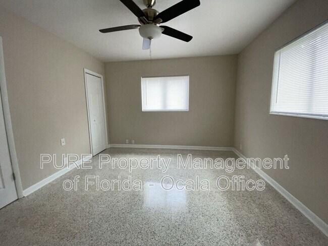 Building Photo - 12142 SE 87th Terrace