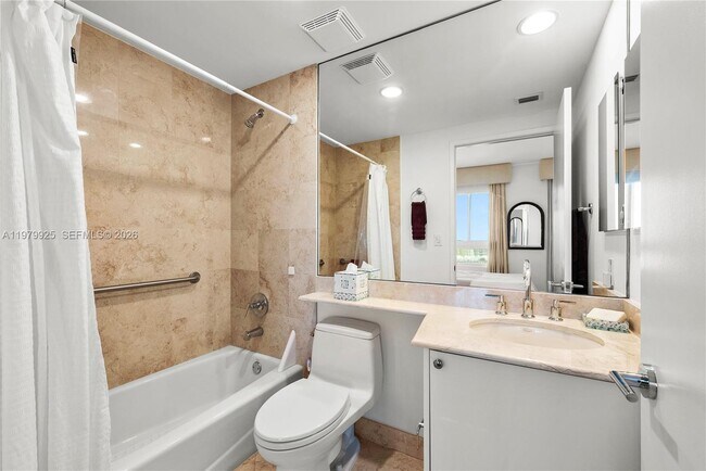 Building Photo - 781 Crandon Blvd