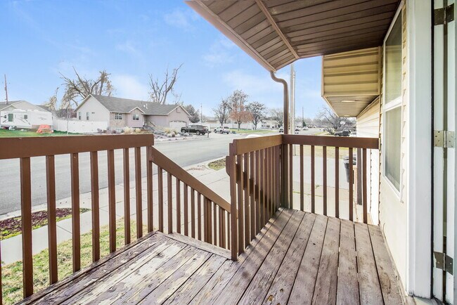 Building Photo - 4345 S 700 W