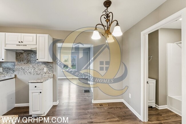 Building Photo - Available Now! Bendle Schools!