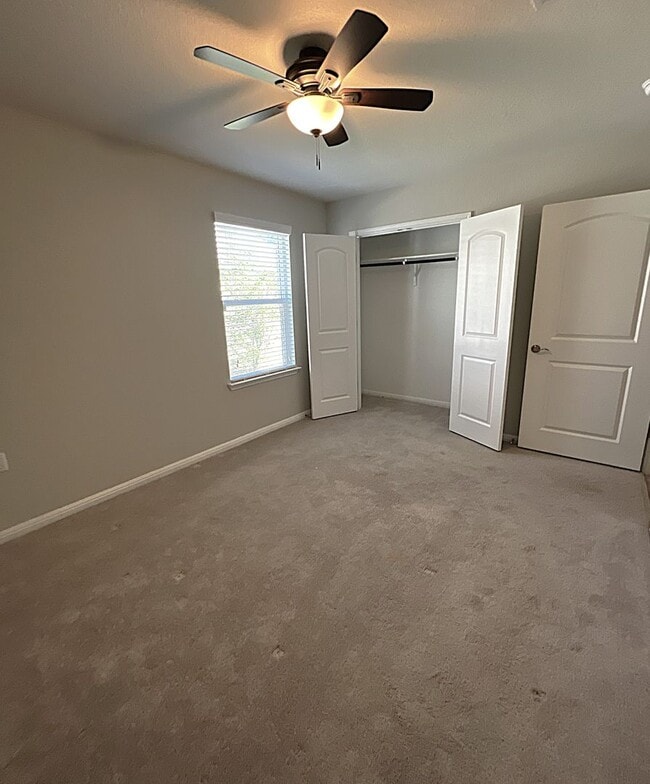 Building Photo - 532 Hereford Ln