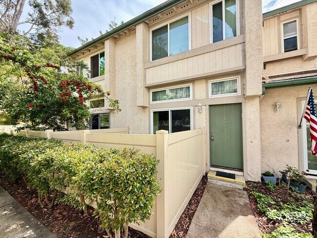 Building Photo - Move in Ready! 2BD Townhome! New Carpet! Two Patio Spaces! Attached Garage!