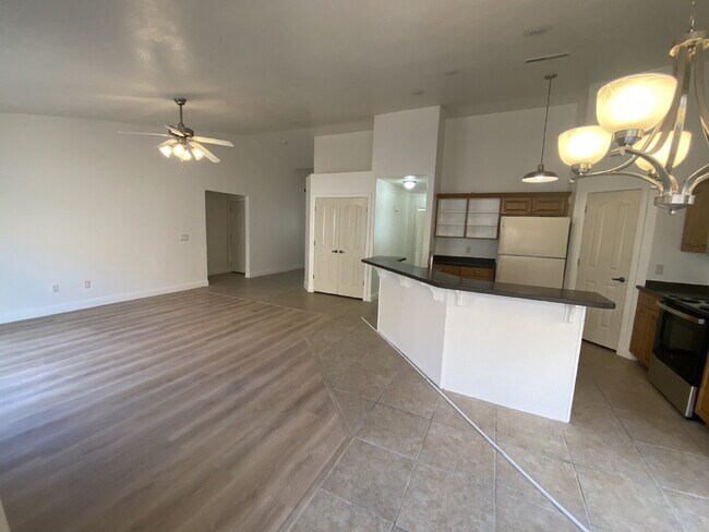 Building Photo - Charming 3-bedroom, 2-bathroom residence in Sagewood at Seven Hills