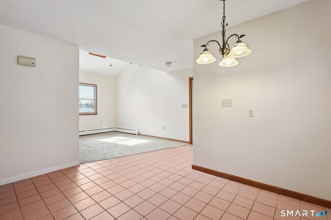 Building Photo - 1-3 Magnolia St