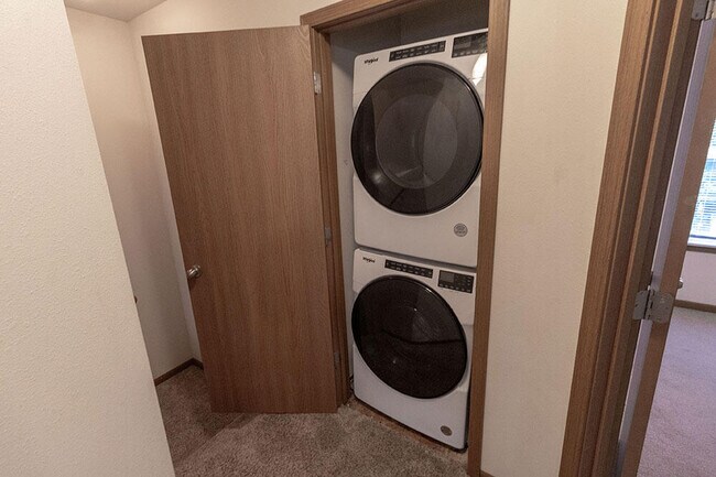 Building Photo - 1613 Citadel Dr