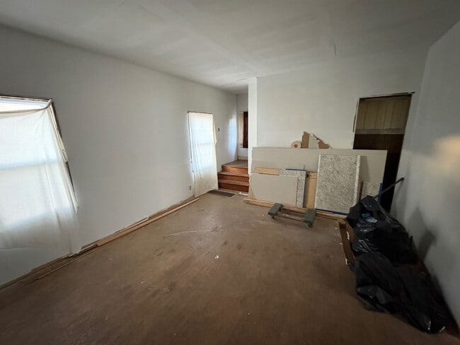 Building Photo - FOR SALE: Low Money Down Rental Opportunity