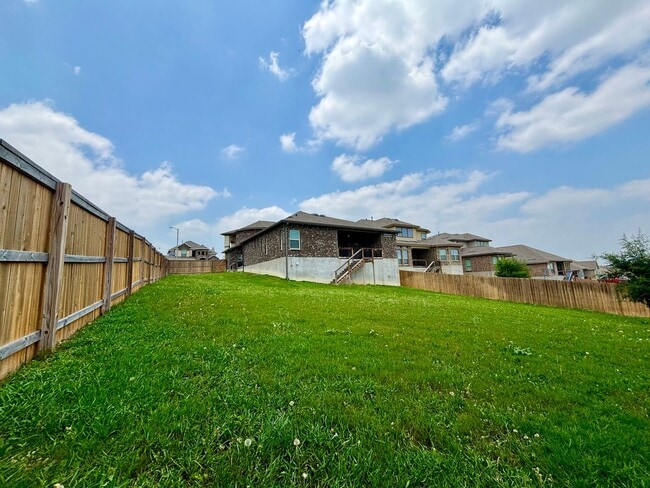 Building Photo - Luxury Living in Arcadia Ridge – Corner Lot, 3 Full Baths & Resort-Style Amenities!