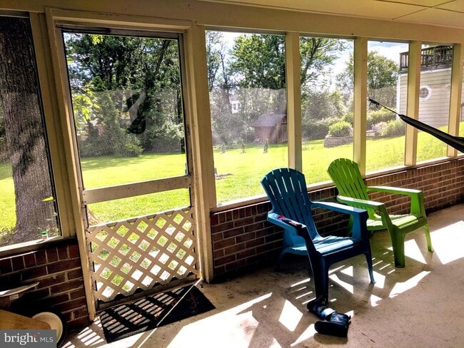 Building Photo - 6519 Byrnes Dr