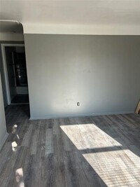 Building Photo - 13500 Heyden St