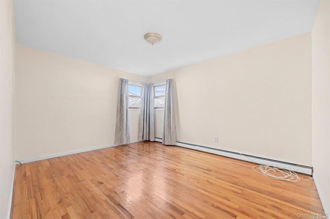 Building Photo - 4 Quaker Ct