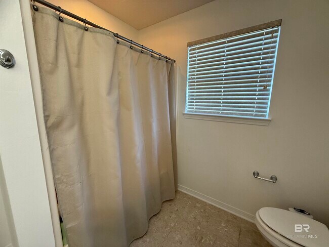 Building Photo - 24608 Tarpon Ln