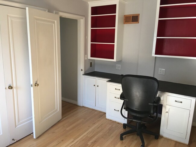 Building Photo - Beautiful, Unique 4 Bedroom Home for Rent