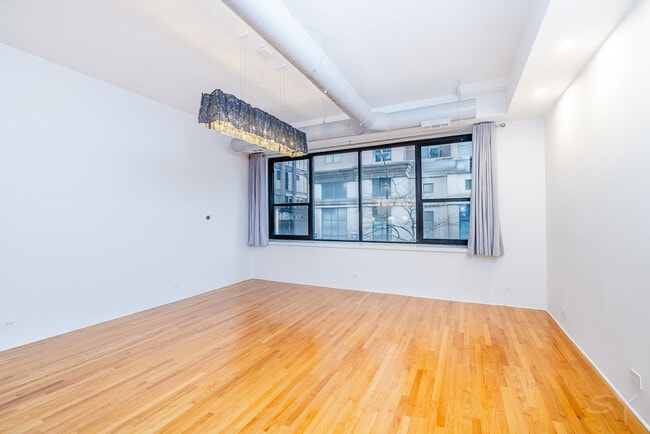 Building Photo - 1021 S State St