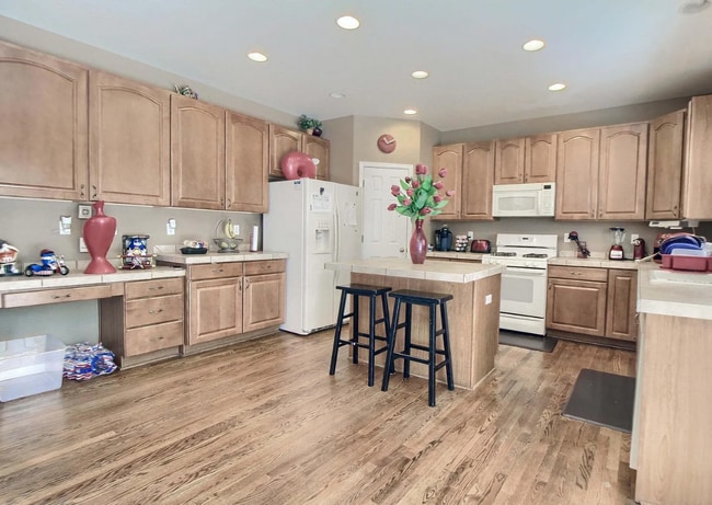 Building Photo - 20428 E Saratoga Pl