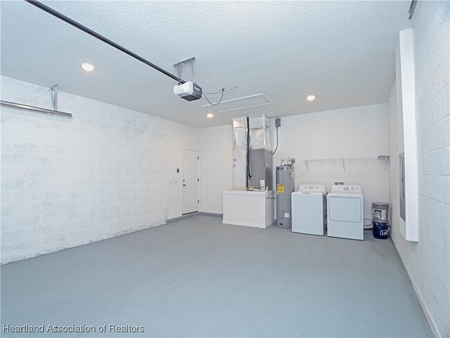 Building Photo - 836 Hanover Ave