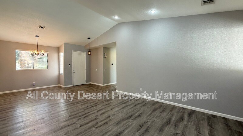 Building Photo - 9591 Capiland Rd