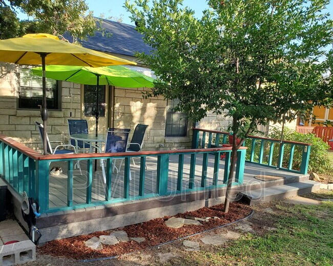 Building Photo - 509 Bryan St