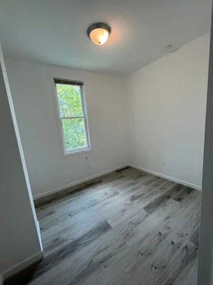 Building Photo - 1745 N Newkirk St