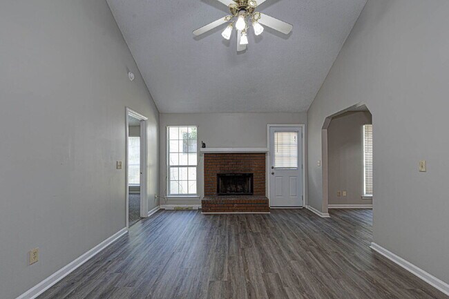 Building Photo - 5713 Marlette Ct