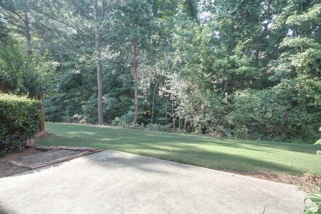 Building Photo - 453 Grayson Way