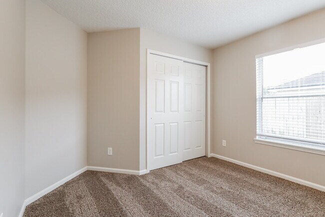 Building Photo - 6067 Fillyside Trail