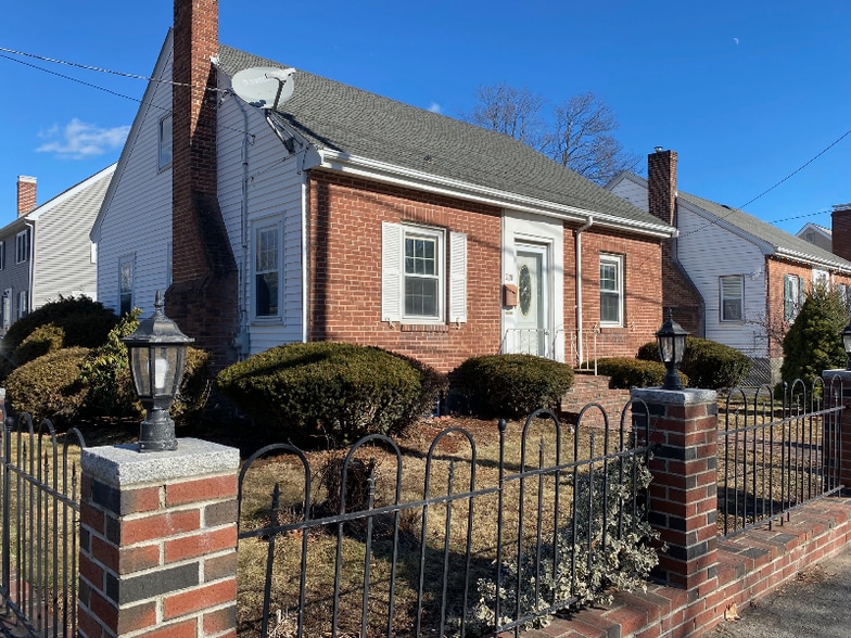 Primary Photo - 228 Neponset Valley Pkwy