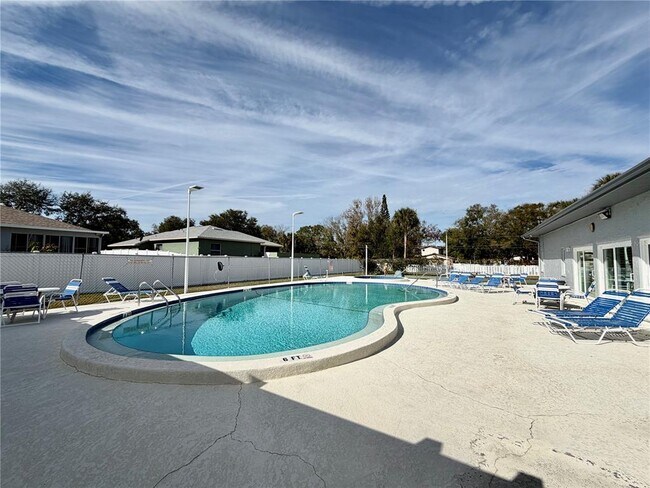 Building Photo - 10800 US Hwy 19 N