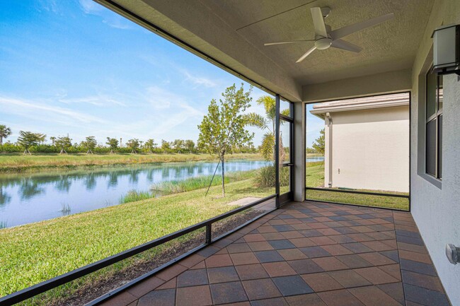 Building Photo - 12644 SW Manatee Marsh Ter