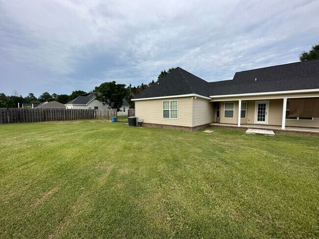 Building Photo - 789 Spence Dr