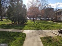 Building Photo - 1735 N Troy St