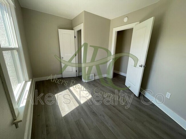 Building Photo - 1404 Beulah Ave