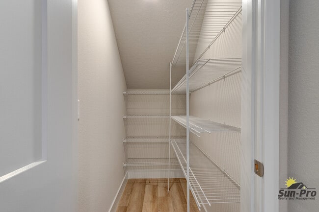 Building Photo - 3046 Isles Wy