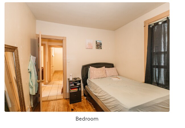 Third Bedroom - 2840 N Bartlett Ave