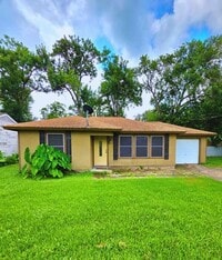 Building Photo - 1008 Southampton Dr