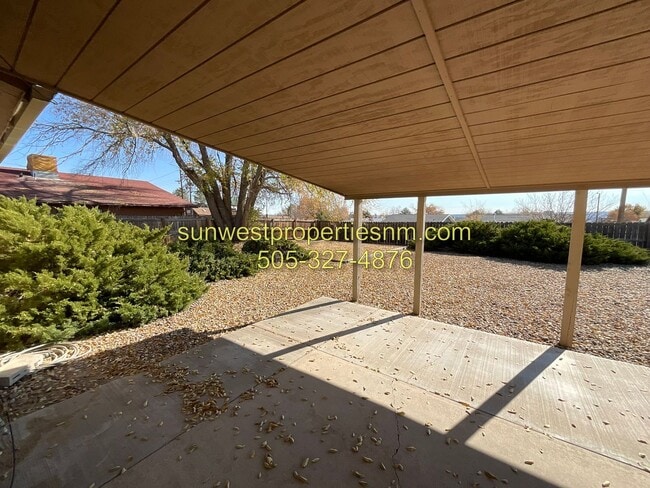 Building Photo - 3 Bedroom, 2 Bath, 2 Car Garage with Fence...