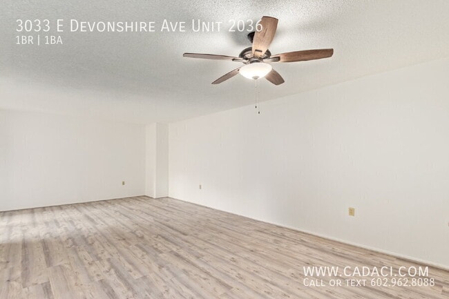 Building Photo - 3033 E Devonshire Ave