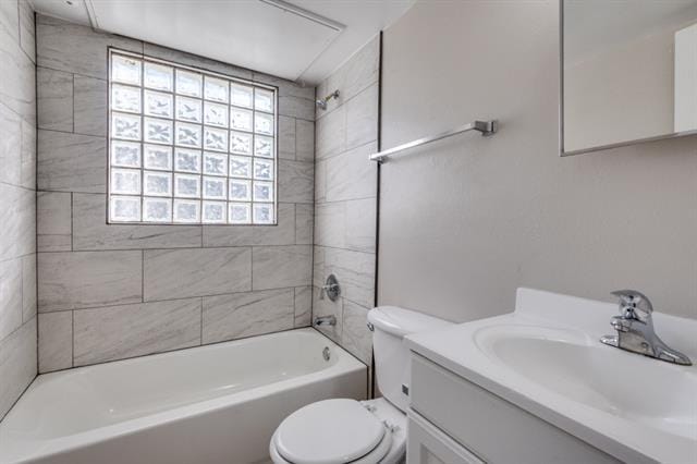 Building Photo - 4915 Reiger Ave