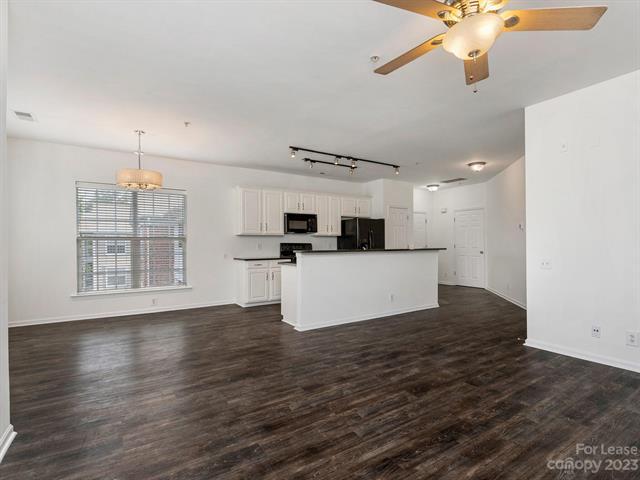 Building Photo - 3264 Margellina Dr